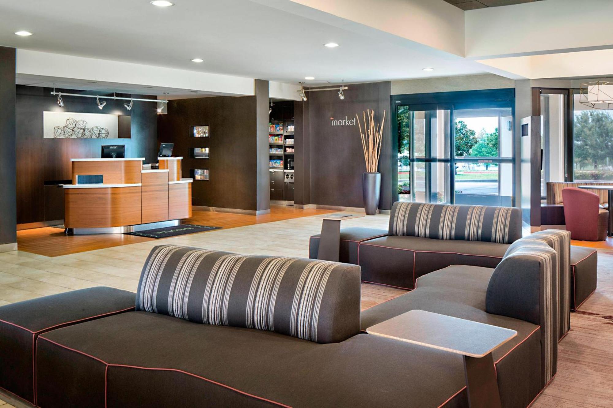 Courtyard By Marriott Dallas Arlington Entertainment District Ngoại thất bức ảnh
