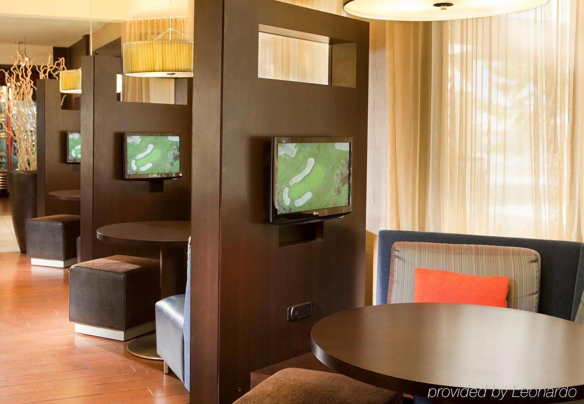 Courtyard By Marriott Dallas Arlington Entertainment District Ngoại thất bức ảnh