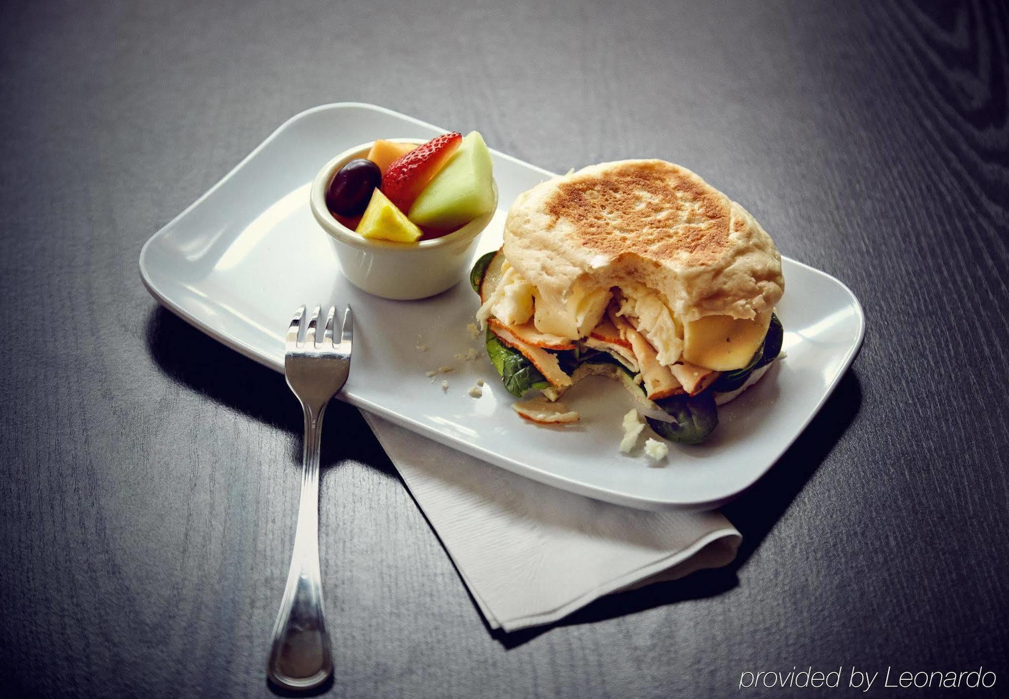 Courtyard By Marriott Dallas Arlington Entertainment District Ngoại thất bức ảnh
