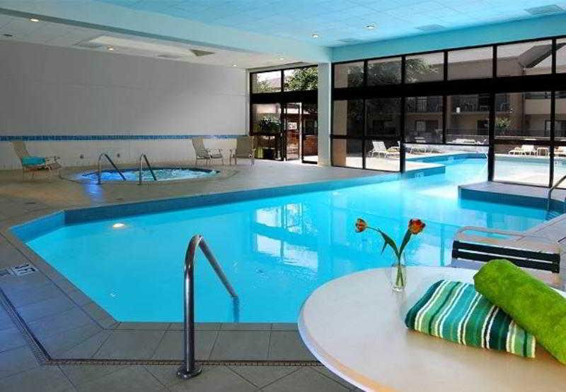 Courtyard By Marriott Dallas Arlington Entertainment District Ngoại thất bức ảnh