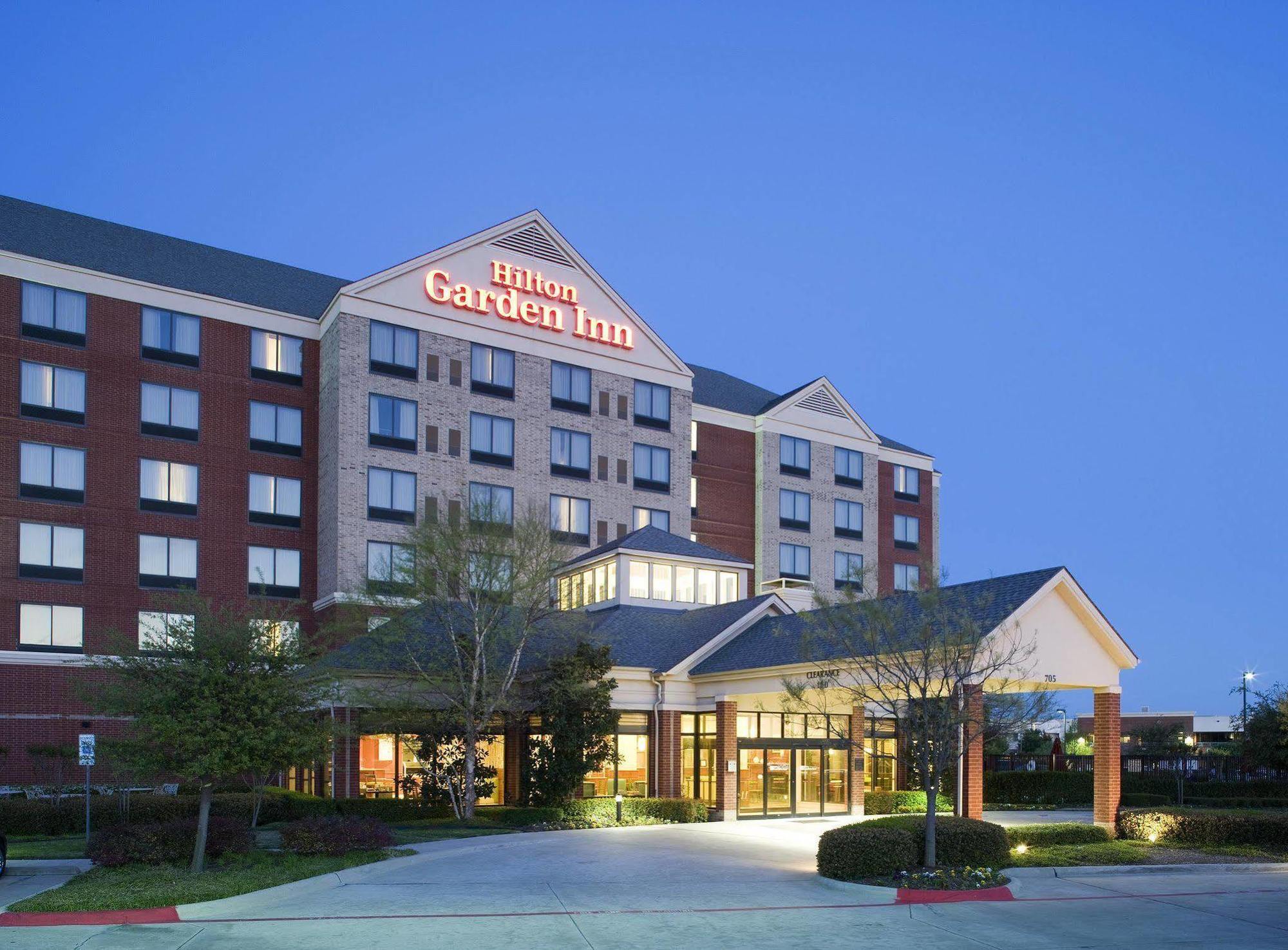 Courtyard By Marriott Dallas Arlington Entertainment District Ngoại thất bức ảnh